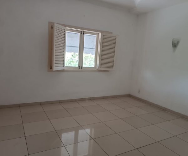 WhatsApp Image 2025-12-18 at 00.33.22